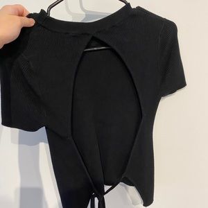 KNIT TOP （BACKLESS）